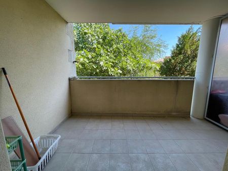 Location Appartement 1 pièce 18m² NIMES 30000 - Photo 2