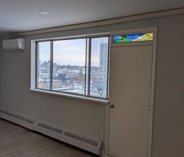 For Lease - 3046 Jaguar Valley Drive Unit# 405, Mississauga, Ontario - Photo 4