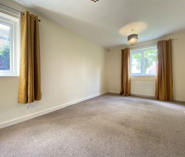 High Street, Rawmarsh - Photo 6