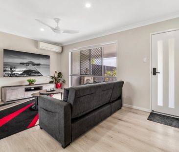 Contemporary Luxury | Fully Furnished | Beautifully Renovated 3-Bed... - Photo 1