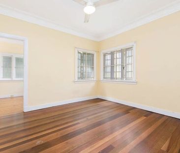 Cozy 3-Bedroom Unit in Camp Hill – Comfort & Convenience on a Spaci... - Photo 1