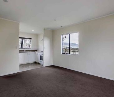 17 Dungarvon Place, Clendon Park - Photo 1