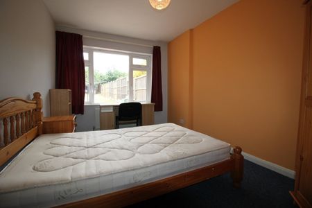 5 Bed Terraced House, Harefield Road, SO17 - Photo 5