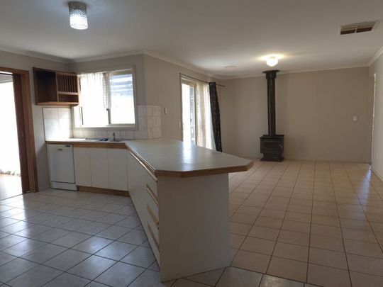 Spacious, Family-Friendly Home in Great Hallam Location - Photo 1