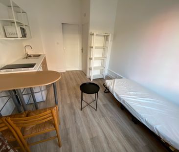 STUDIO MEUBLÉ PROCHE GARE TOUTES CHARGES COMRPISES - Photo 4
