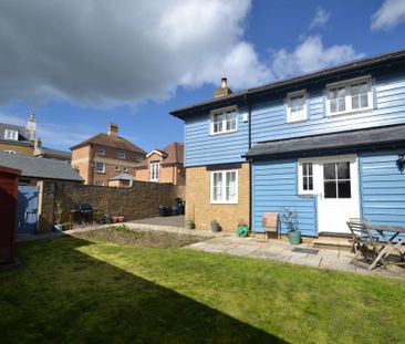 2 bedroom end of terrace house to rent - Photo 3