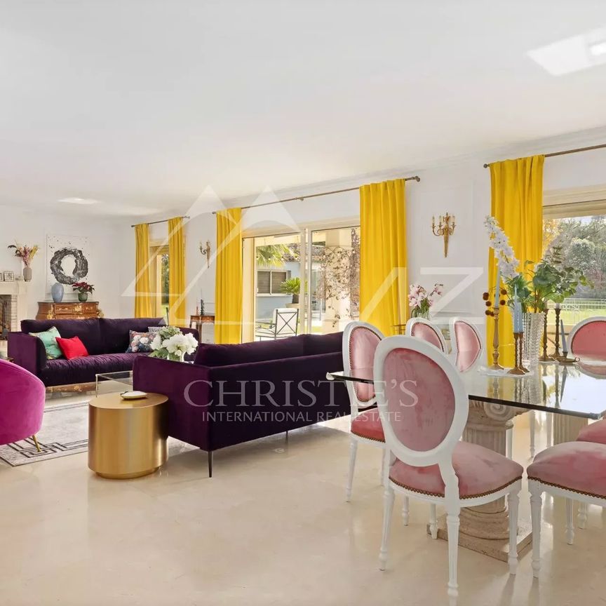 Villa familiale rénovée dans un double domaine sécurisé - Photo 1