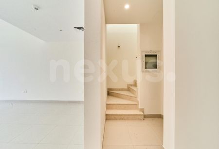 Landscaped | Single Row | Near Retail | Ready - Photo 2