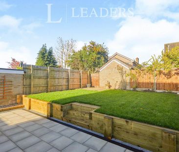 3 bedroom semi-detached house to rent - Photo 3