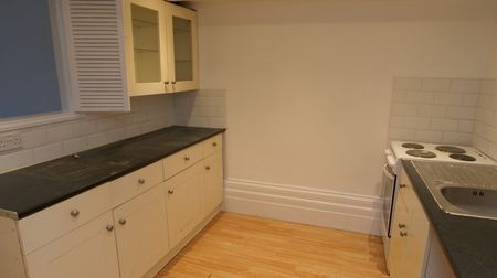 Flat 3, 3 Queens Parade, CHELTENHAM GL503BB - Photo 4