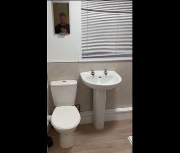 Room in a Shared House, Braemar Crescent, BS7 - Photo 1