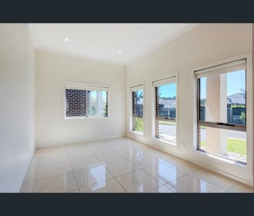 17 Guardian Way, Jordan Springs, NSW 2747 - Photo 3