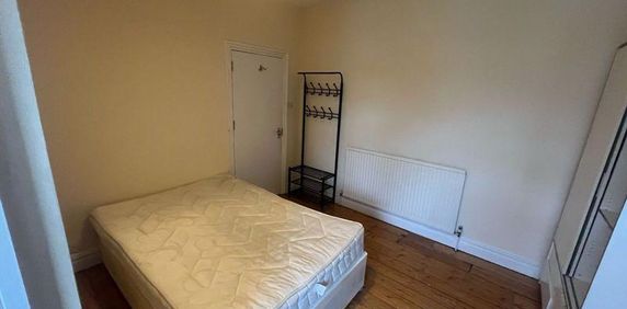 1 bedroom property to rent - Photo 2