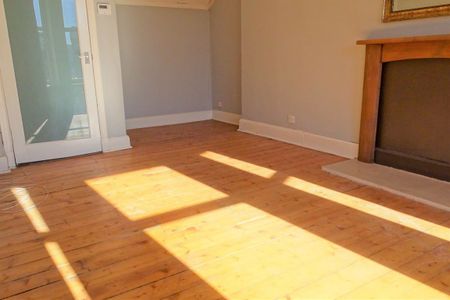 1 Bed Flat - Photo 3