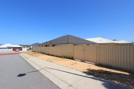 22 Velaluka Drive, Lake Coogee - Photo 2