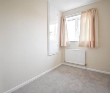 4 bedroom detached house to rent - Photo 5