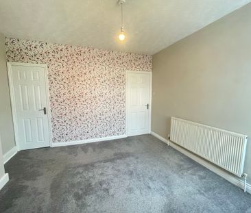 2 bedroom End Terraced House to let - Photo 6