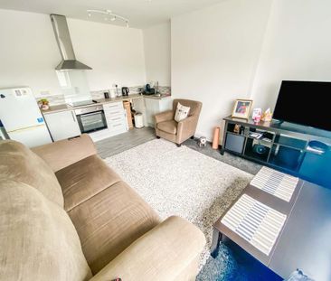 1 bedroom flat to rent - Photo 1
