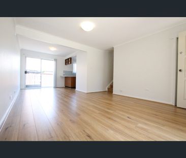 11/9-11 Thelma Street, Lurnea, NSW 2170 - Photo 3