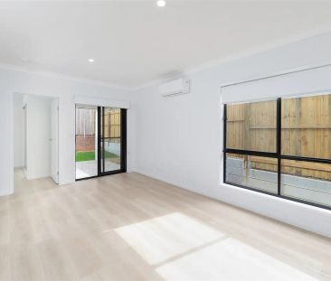 “Spacious and Stylish: House for Rent in Desirable Browns Plains Lo... - Photo 4