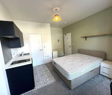 Kings Avenue, Falmouth, TR11 - Photo 3