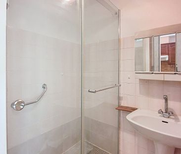 Location Appartement 2 pièces 42m² REALMONT 81120 - Photo 4