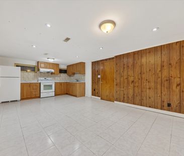 For Lease - 14 Pineslope Crescent Unit# Lower, Toronto, Ontario - Photo 5