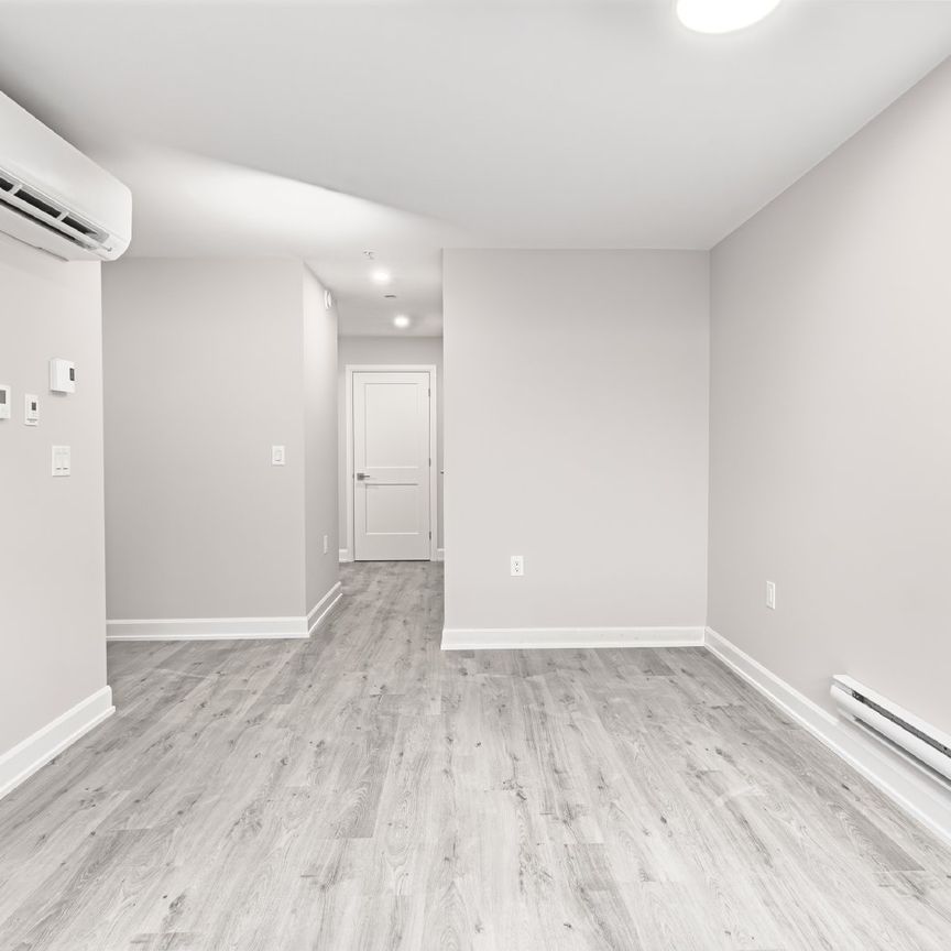 370 Cambridge Street North - 3 - Photo 1
