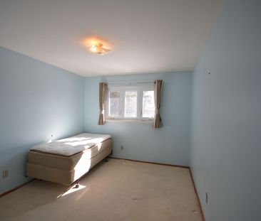 For Lease - 1463 Glen Rutley Circle, Mississauga, Ontario - Photo 5