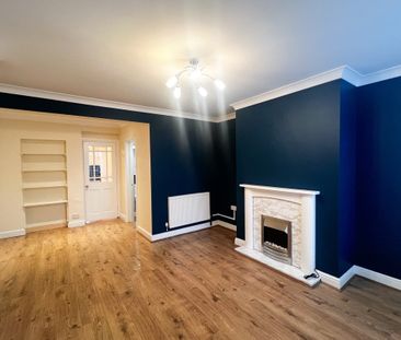 Roslyn Road - Photo 1