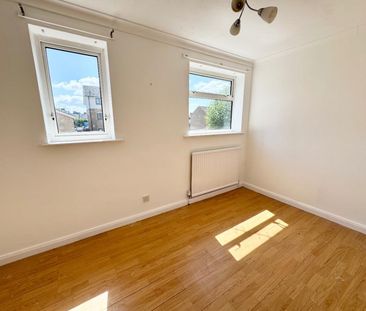 Howden Walk, Stockton-On-Tees - Photo 2