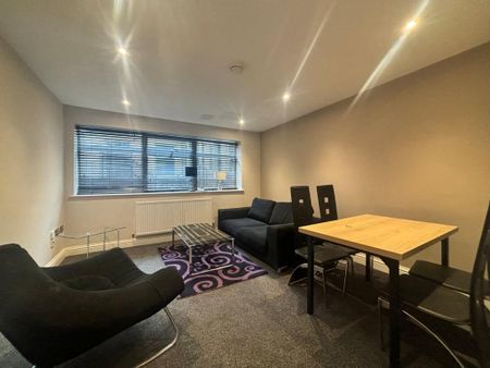 2 bedroom flat to rent - Photo 2