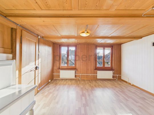 Charming 3.5-room apartment in a farmhouse above the sea of fog - Photo 1