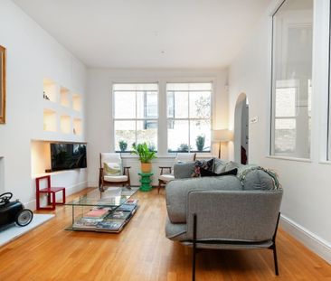 3 bedroom mews to rent - Photo 3