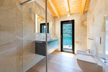 PRESTIGIOUS VILLA WITH BEAUTIFUL LAKE VIEW - Foto 5