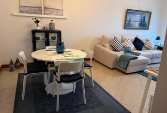 T2 na 1º linha da Praia da Barra com terraço vista mar!