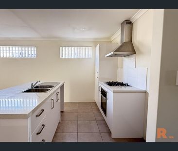 21 Cherrytree Chase, Maddington, WA 6109 - Photo 1