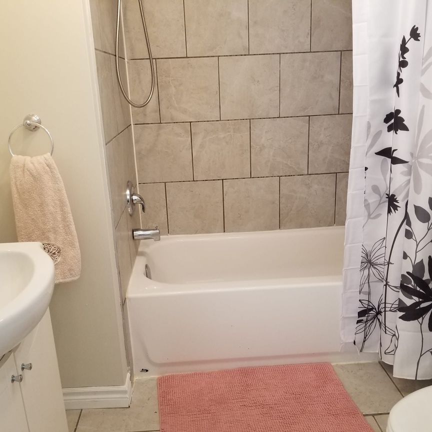 For Lease - 15B Cundles Road, Barrie, Ontario - Photo 1