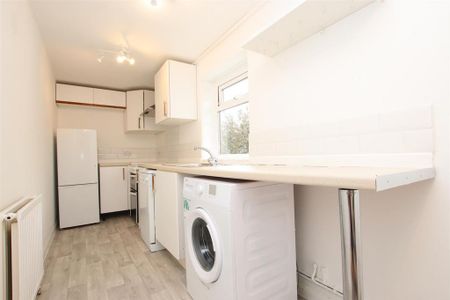 1 bedroom flat to rent - Photo 5