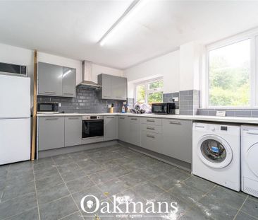 4 bedroom semi-detached house to rent - Photo 5