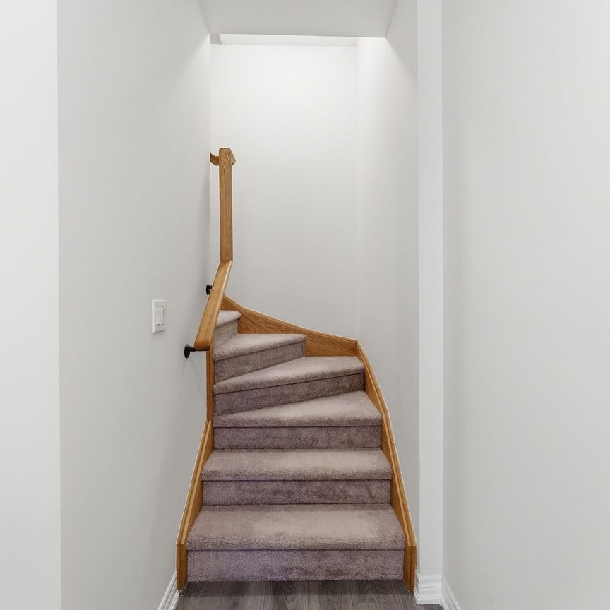 For Lease - 40 Zinfandel Drive Unit# 38, Hamilton, Ontario - Photo 1