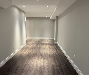 For Lease - 325 Bathurst Glen Drive Unit# Lower, Vaughan, Ontario - Photo 3