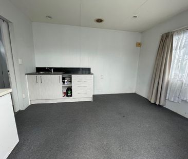10A Fisher Crescent, Otara, Auckland - Photo 2