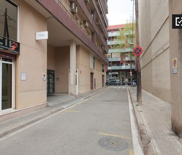barcelona, Catalonia 08005 - Photo 3