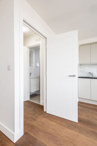 Studio Flat, Ballards Lane, N3 - Photo 2