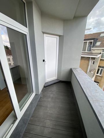Appartement te huur - Photo 2
