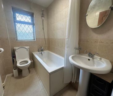 2 bedroom semi-detached bungalow to rent - Photo 5