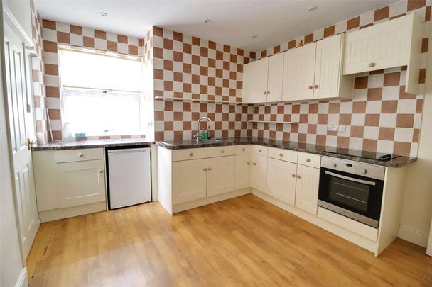 2 bedroom semi-detached house to rent - Photo 1