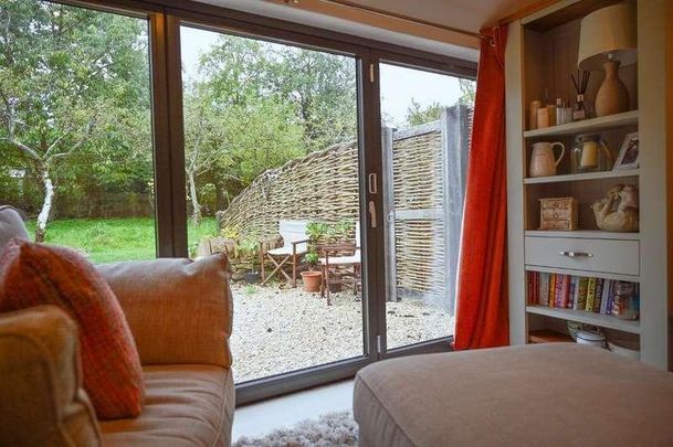 Church Road, North Leigh, Witney, Oxfordshire, OX29 - Photo 1