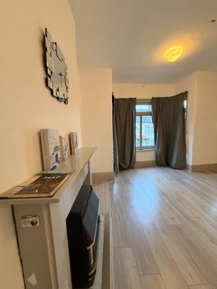 1 Bed Flat, Baronsmere Road, N2 - Photo 1